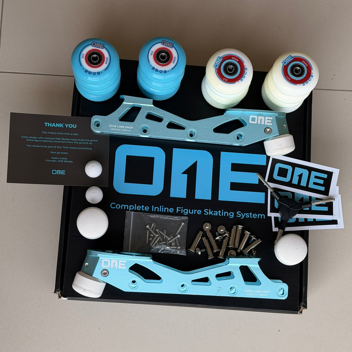 Full complete contents of ONE Blades EDGE